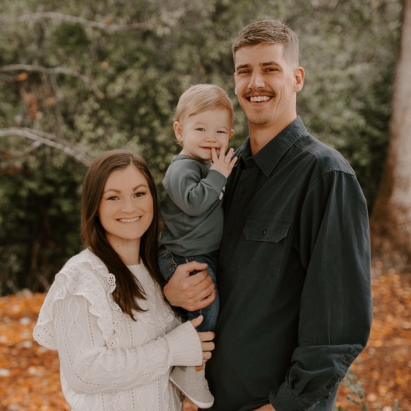 Meet your Posher, Madison - Picture 1 of 1